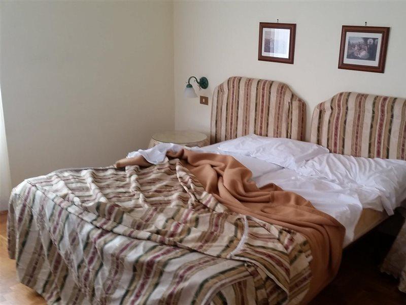 Tk Hotel - Ex Ares San Giovanni La Punta Luaran gambar